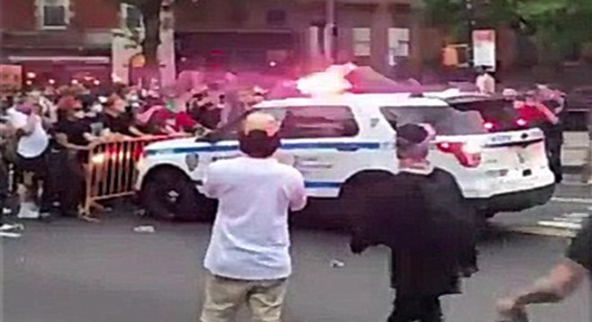ABD de Protestolar Sırasında Birçok Polis Silahla Vuruldu