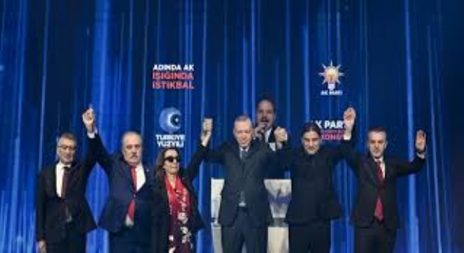 AK Parti 8. Olağan Büyük Kongresi nde Yeni Katılımlar Gerçekleşti