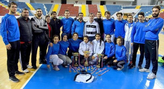 Ankaraspor’dan 3 kupa