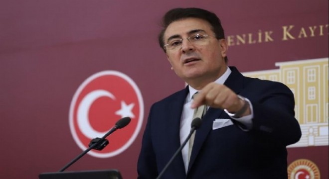 Aydemir’den Naim Hoca ve Sanatçı Akkuş’a vefa