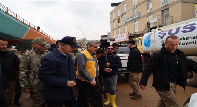 Bakan Akar, Şanlıurfa da incelemelerde bulundu