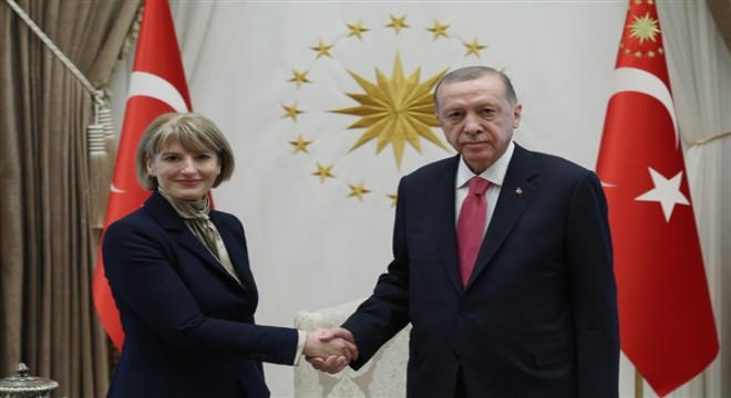 Birleşik Krallık ın Ankara Büyükelçisi nden Cumhurbaşkanı Erdoğan a güven mektubu