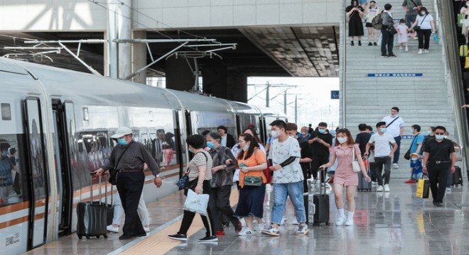Bugün Çin demir yollarında 8 milyon 600 bin yolcu seyahat edecek