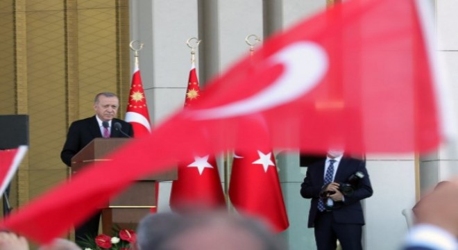 Erdoğan, cuma namazı sonrası gazetecilerin sorularını yanıtladı