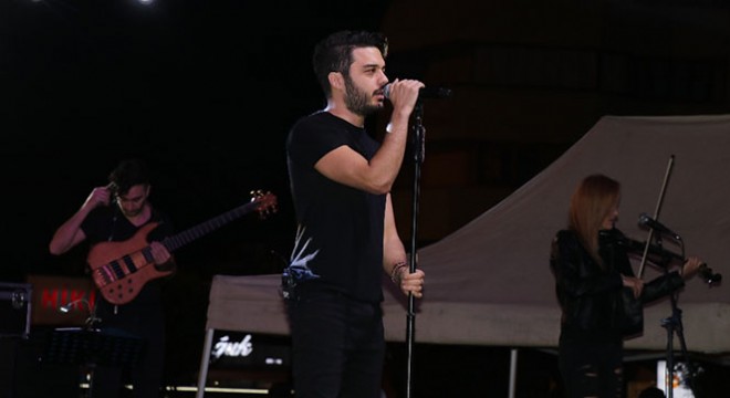 Festivalde İlyas Yalçıntaş rüzgarı esti