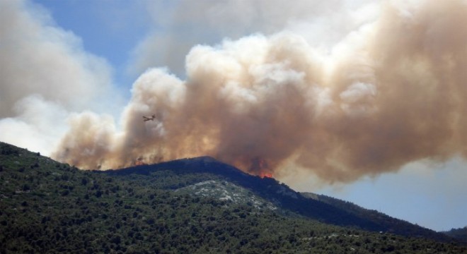 Marmaris teki yangını söndürme çalışmalarına TSK desteği