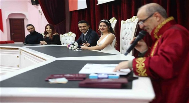 Nikah masasında 02.02.2022 yoğunluğu