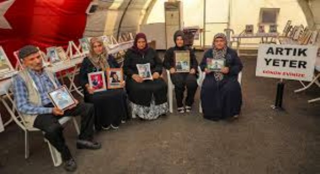 Oğlunun Dönmesini Bekleyen Baba, Diyarbakır Anneleri Eylemine Katıldı