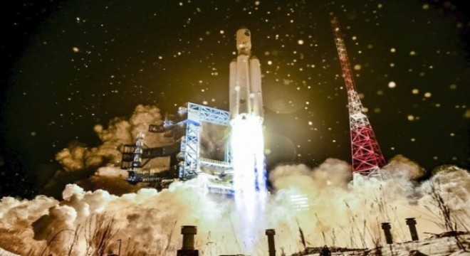 Rusya, insanlı Ay projesinde Çin roketi kullanacak