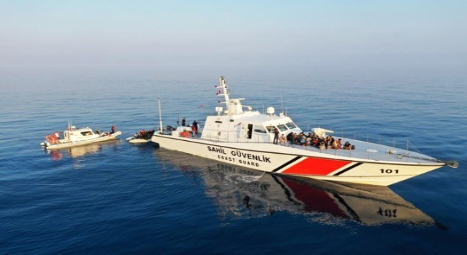 Türk Sahil Güvenlik i denizde ihtiyacı olan herkesin yardımına koşmaya 7 gün 24 saat hazırdır