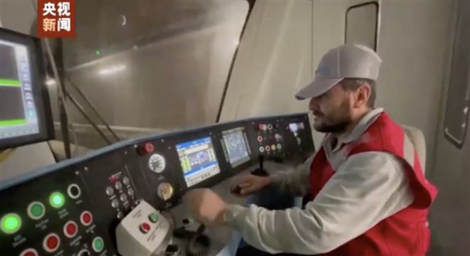 Türkiye nin en hızlı metrosu resmen hizmete girdi