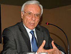 Selçuk  lütfen  diyor!