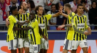 Fenerbahçe, Roma Karşısında Devler Ligi’ne Başlıyor