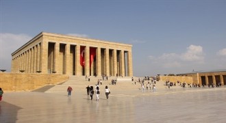 Gençlik ve Spor Bakanı Bak, Anıtkabir’de