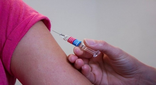 Çin de 300 milyon dozdan fazla aşı yapıldı