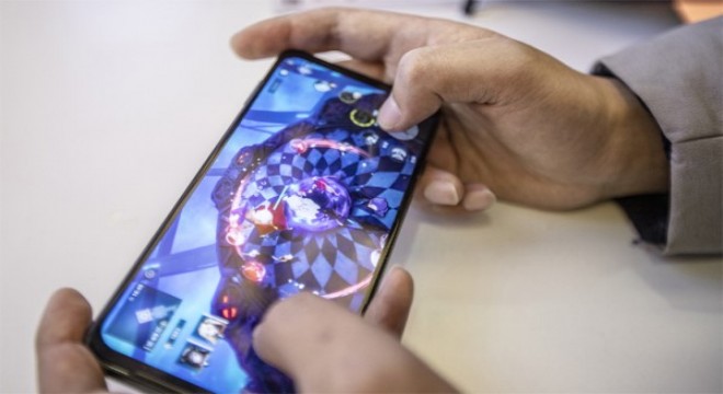 Çinli mobil oyun şirketleri, bir ayda 2.3 milyar dolar kazandı